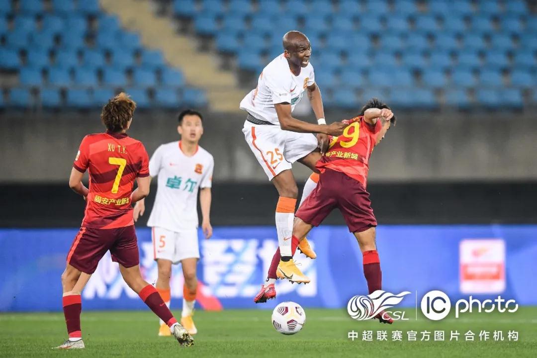 نتائج دوري أبطال أوروبا الآنأحدث التحديثات والمفاجآت